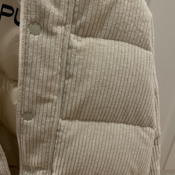 COPY - ARITZIA SUPERPUF cushcord jacket - Picture 3 of 6